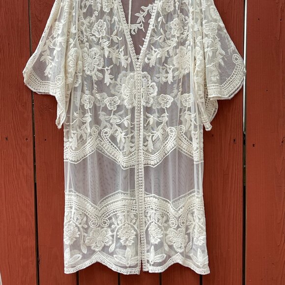 NWOT The She + Sky lace embroidered boho coverup kimono Festival - Picture 10 of 10